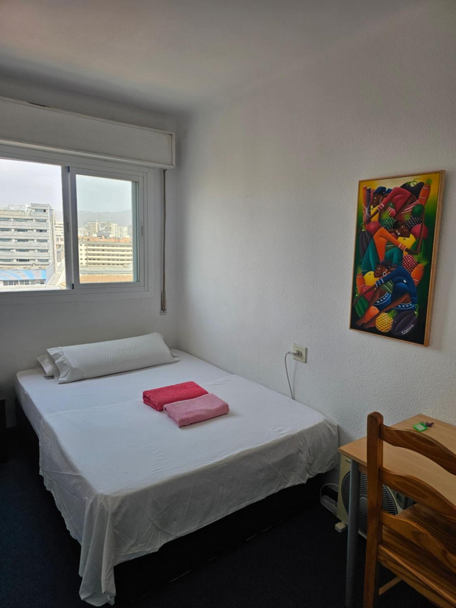 Habitacion Privada Preciosa Grande Privada Centro Malaga Y Cerca De La Playa Wi-Fi المظهر الخارجي الصورة